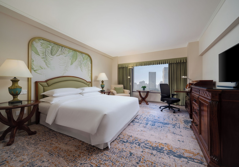 SUPERIOR, KING BED