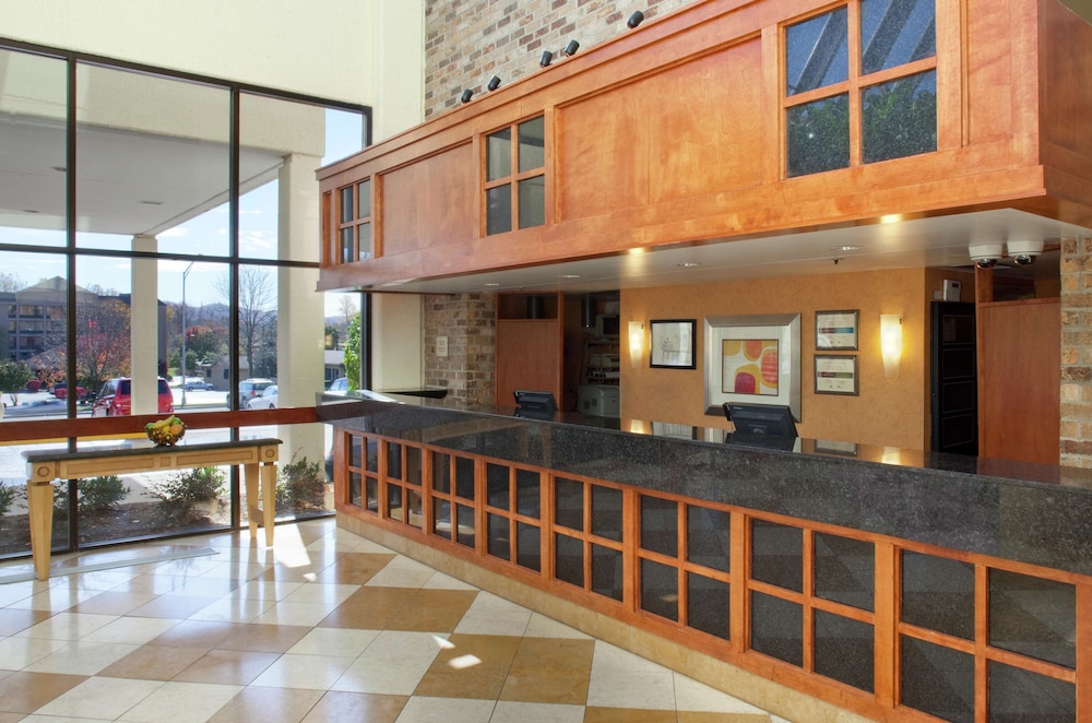Doubletree By Hilton Hotel Oak Ridge Knoxville 9/65