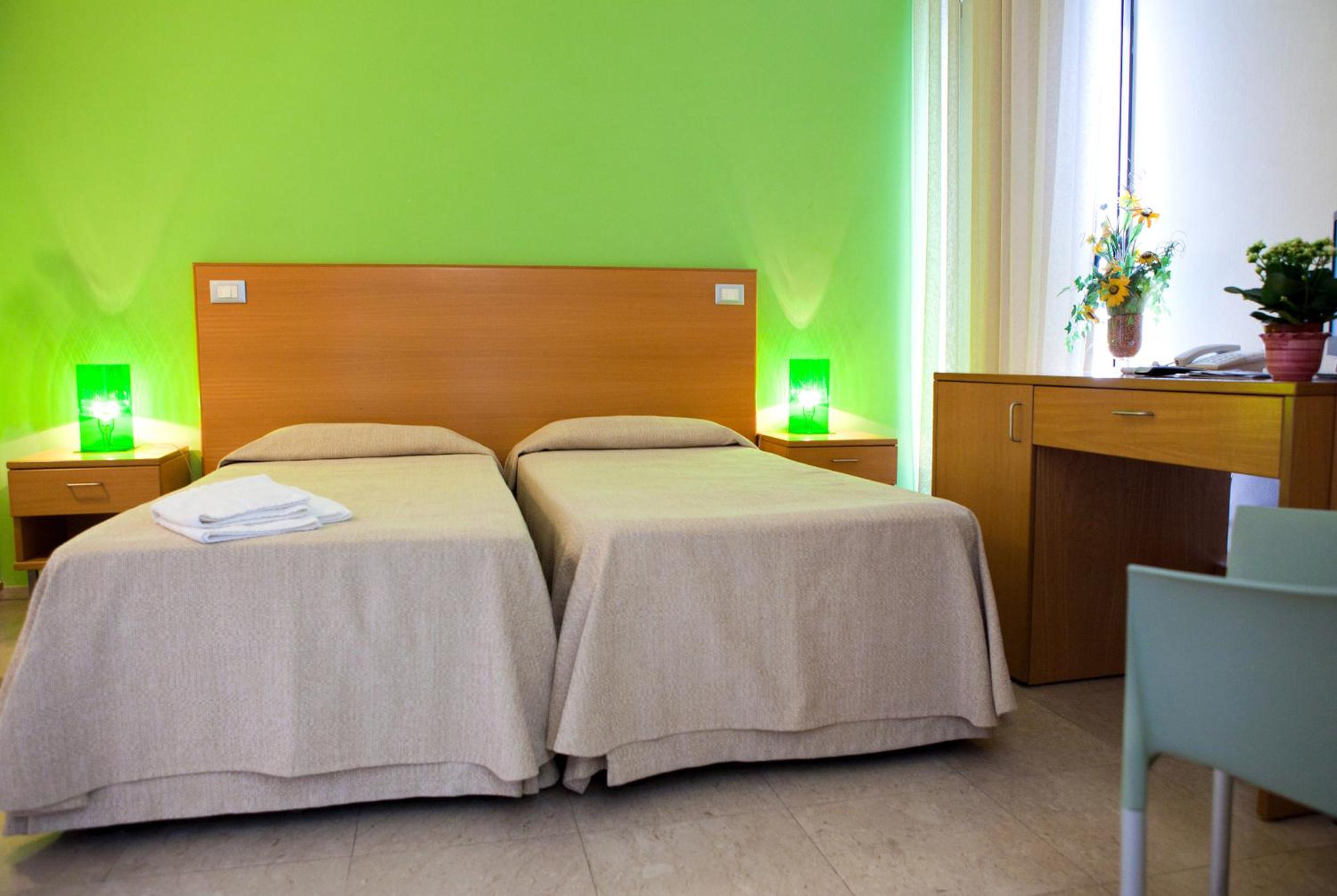 Room, Double Bed
