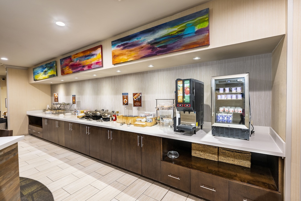 Fairfield Inn & Suites St. Louis Chesterfield 17/23