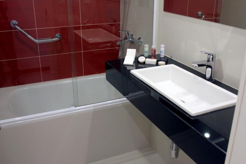 Gema Luxury Suites 66/68