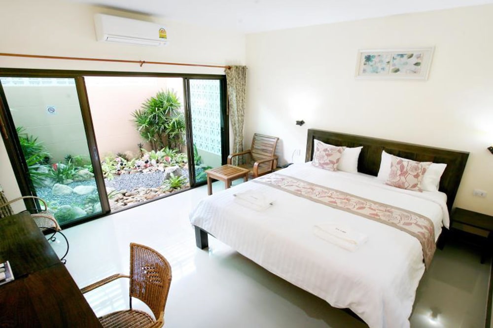 Baan Na Khon Hotel 9/30