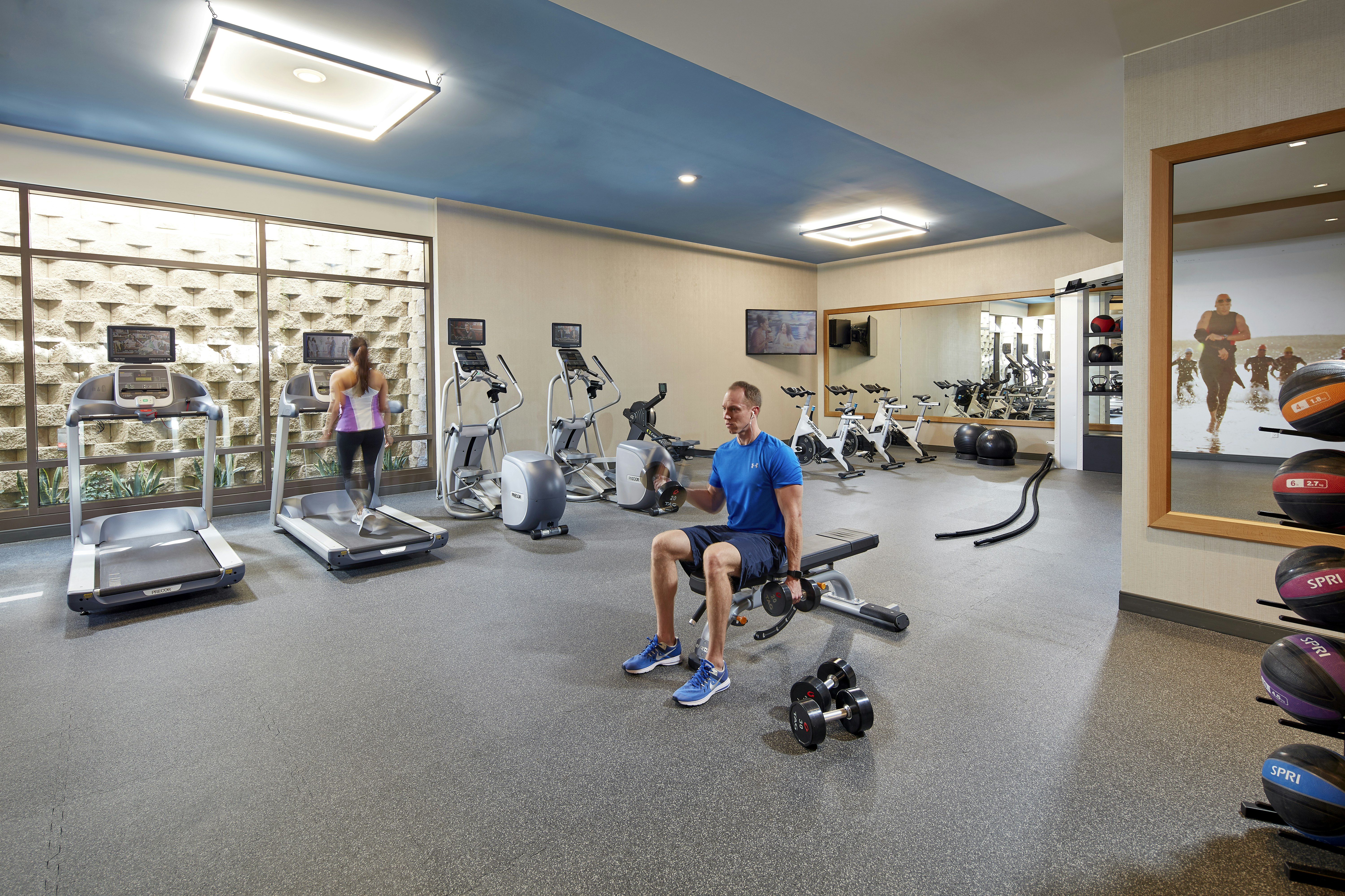 Homewood Suites by Hilton San Diego Hotel Circle/SeaWorld Area 8/25