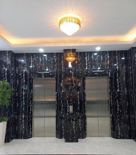 Grand Avira Hotel 4/11