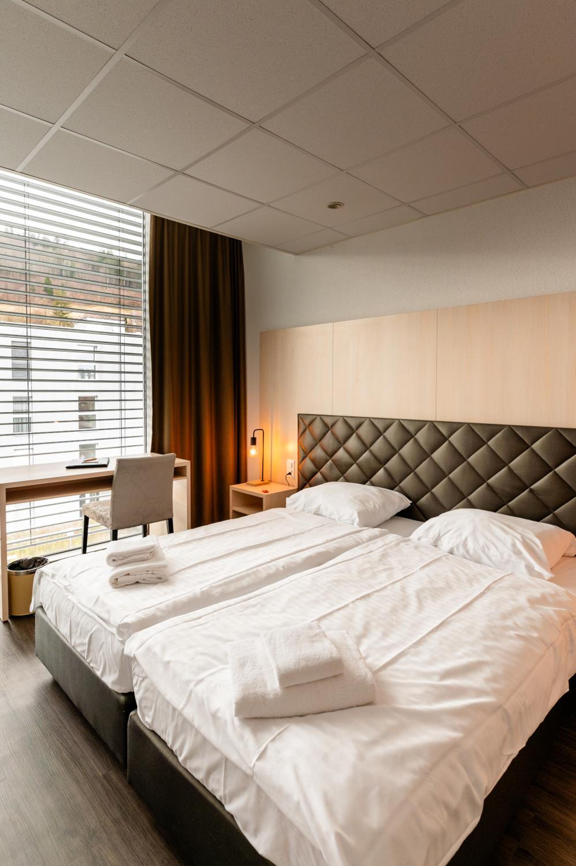 Deluxe, Studio, Twin Beds, Kitchenette