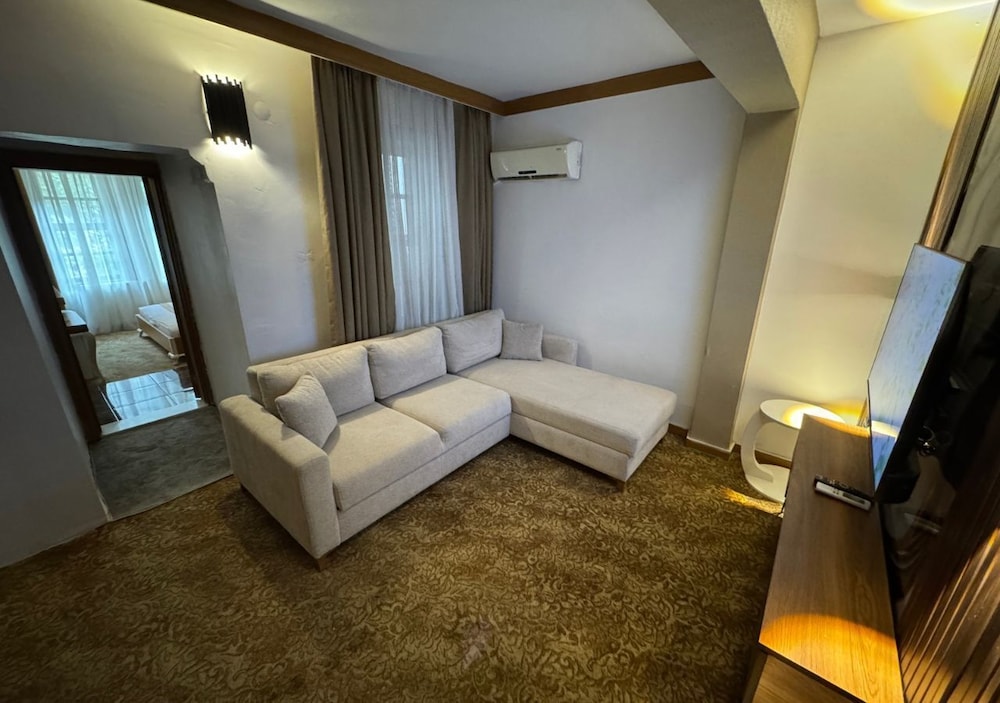 Uluhan Hotel 31/46