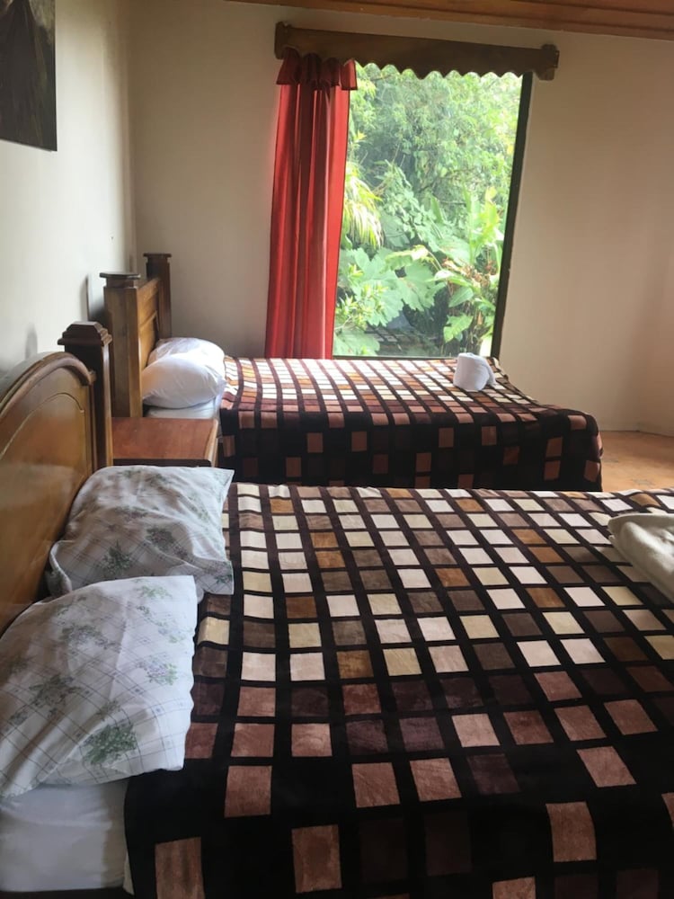 Vista Verde Lodge 10/50