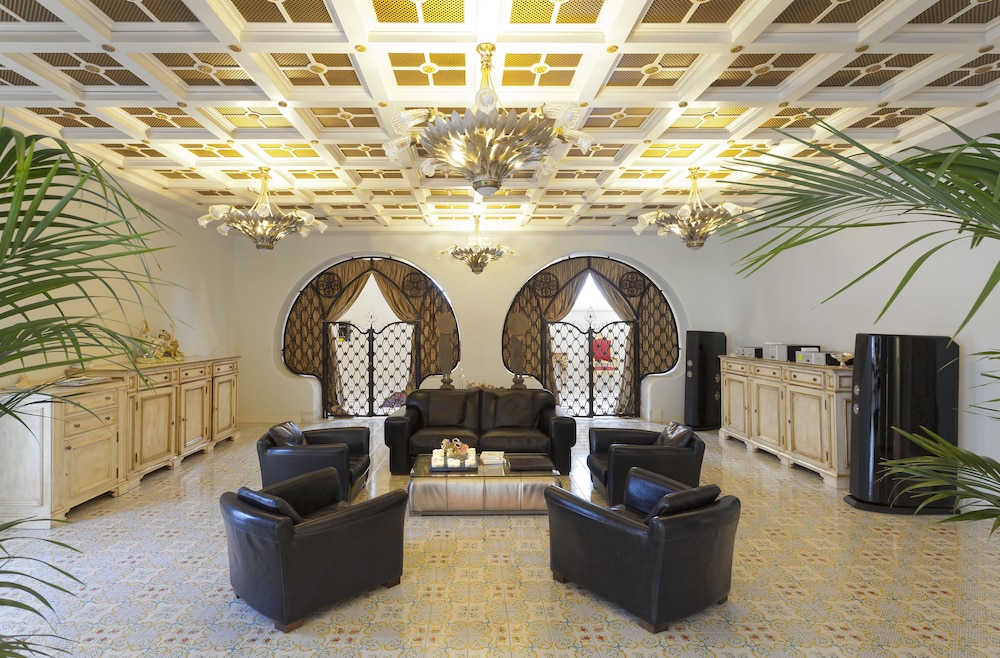 Manzi Hotel & Spa 61/77