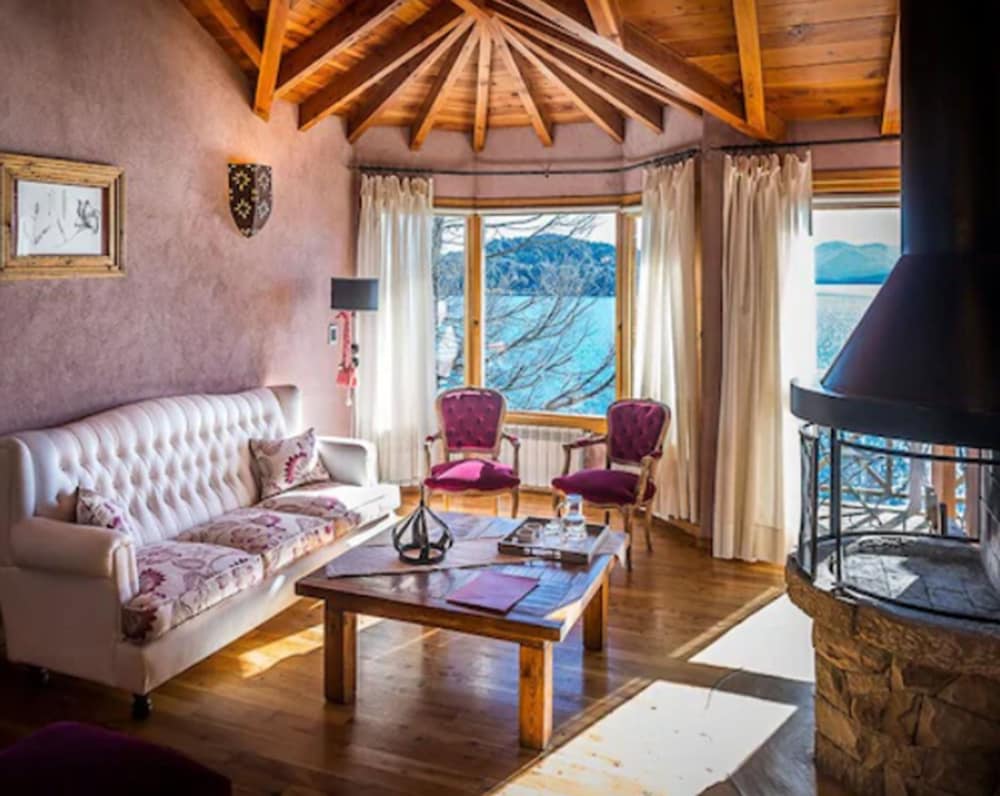 Lirolay Suites 31/46
