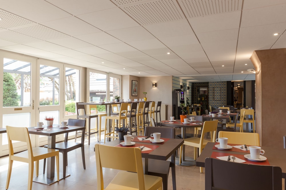 Hotel the Originals Dijon Ouest Castel Burgond 19/30