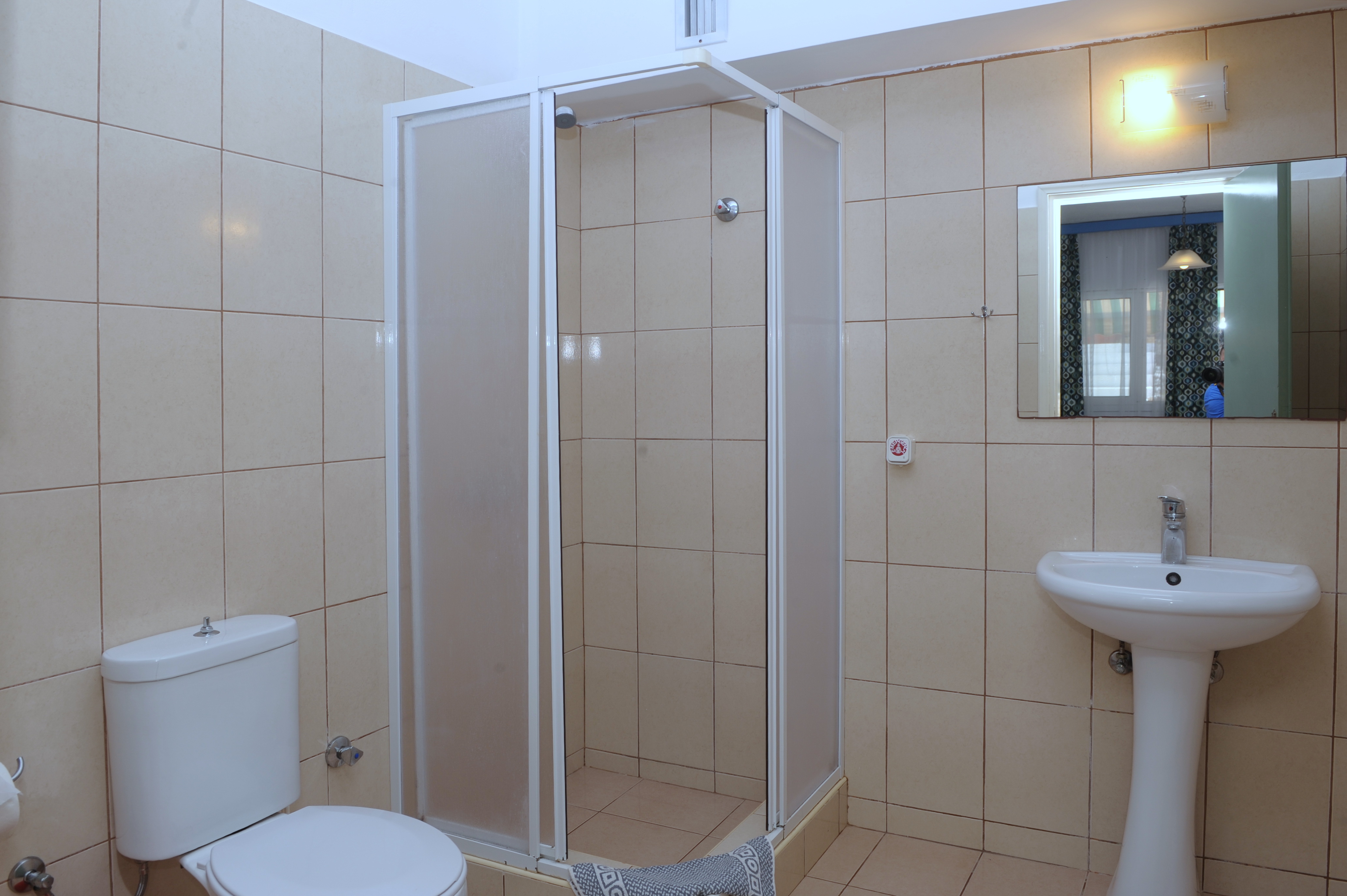 KATIA APARTMENTS 44/46