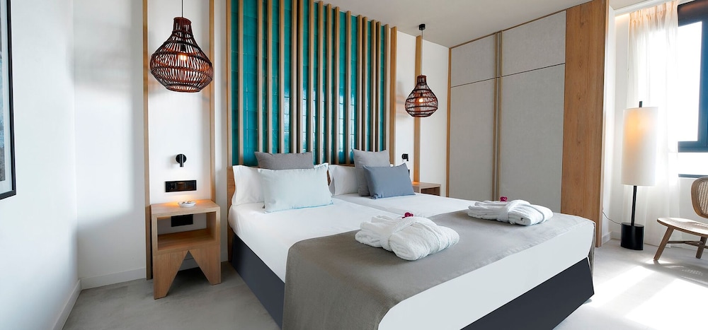HOVIMA Suites Costa Adeje 30/64