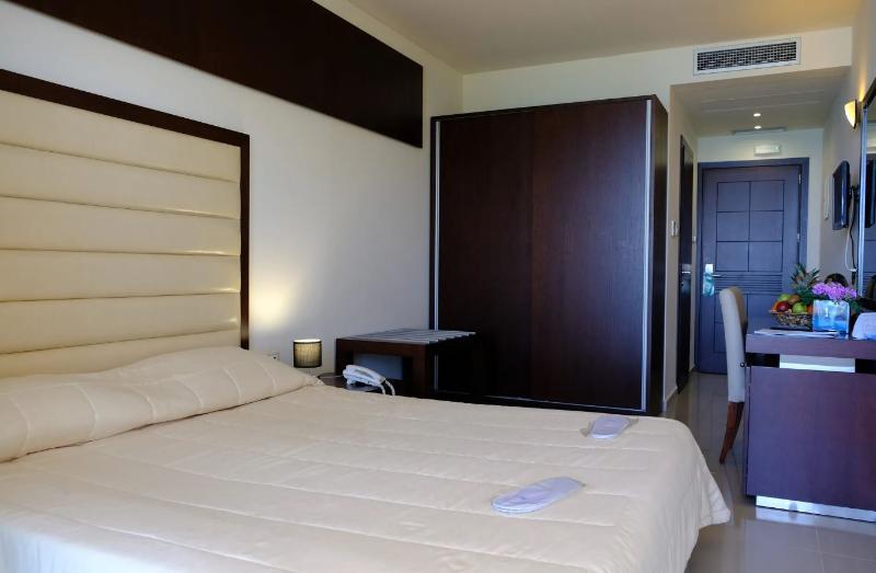 Room, with View