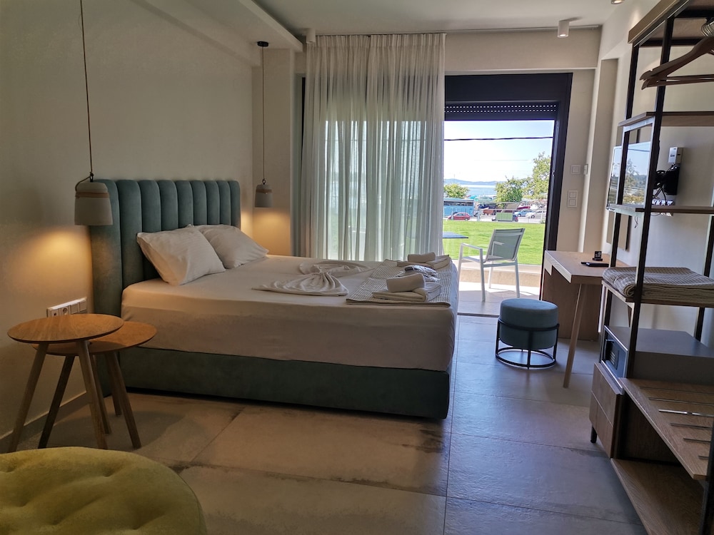 Thetis Boutique Luxury Apartments 18/50