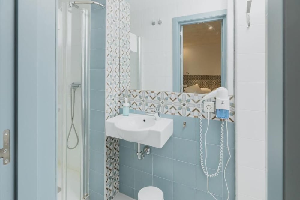 Hostal Gravina 39/50