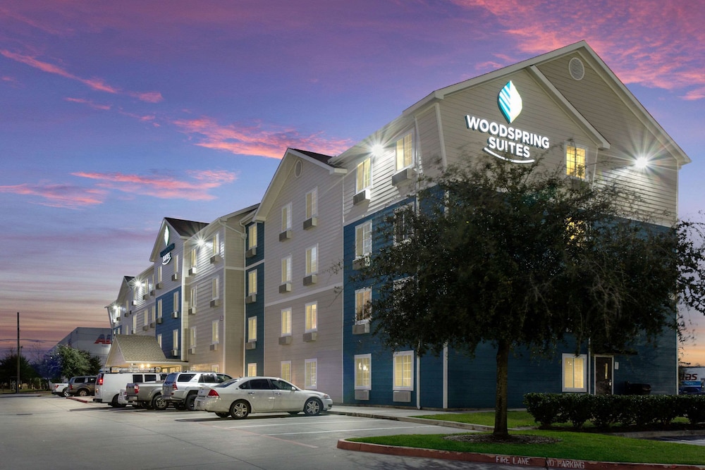 WoodSpring Suites Houston I-45 Airtex photo5