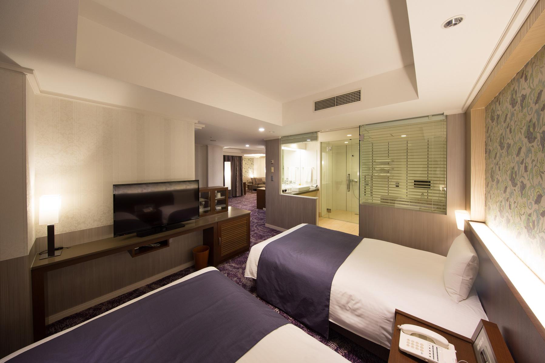 Tower, Suite