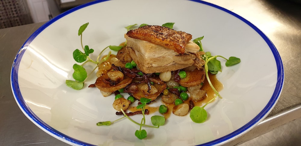 The Thatch Inn 33/50