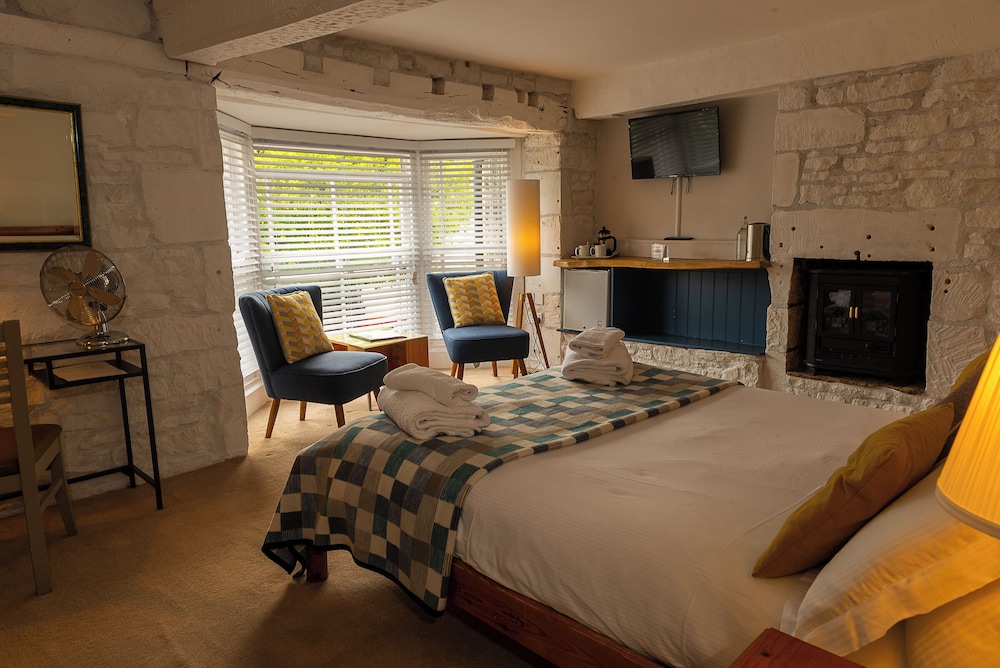 Wild Garlic Restaurant Rooms 9/37