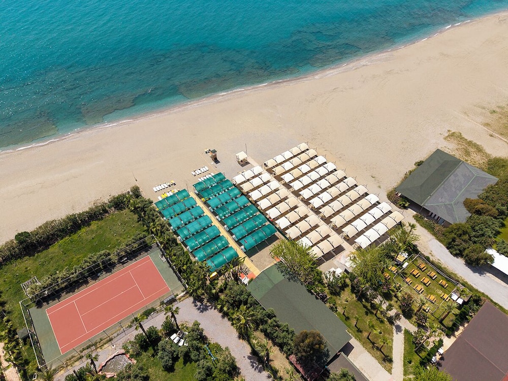 Villa Sunflower Beach Hotel 11/50