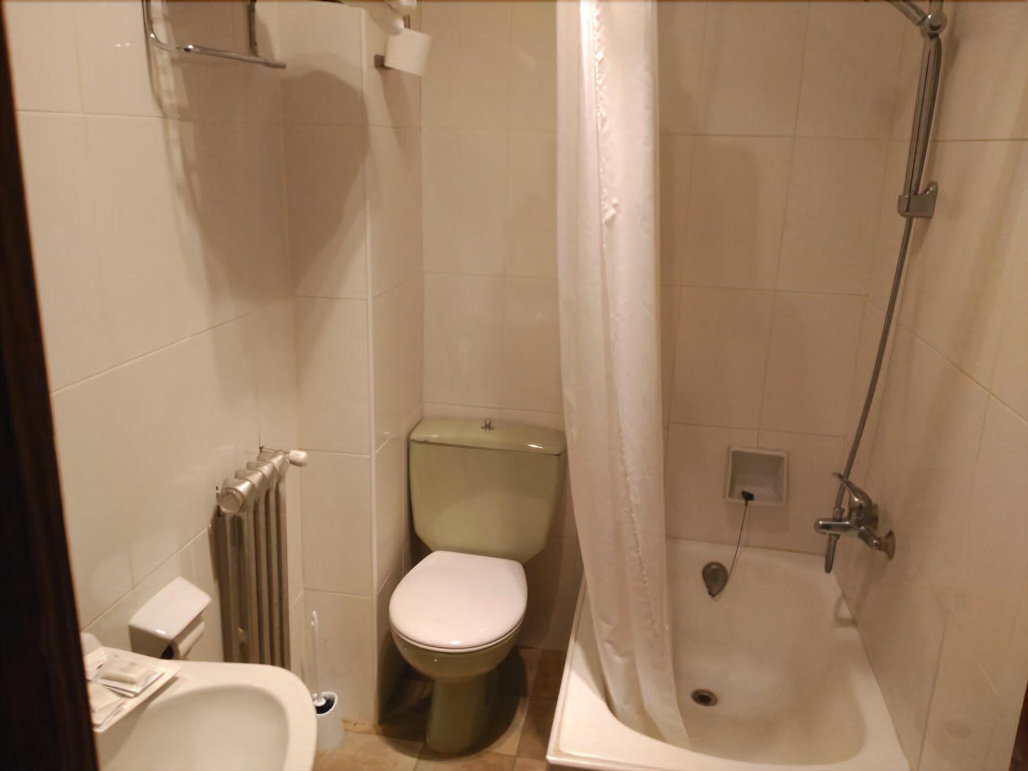 Hotel Vaqueros 37/39