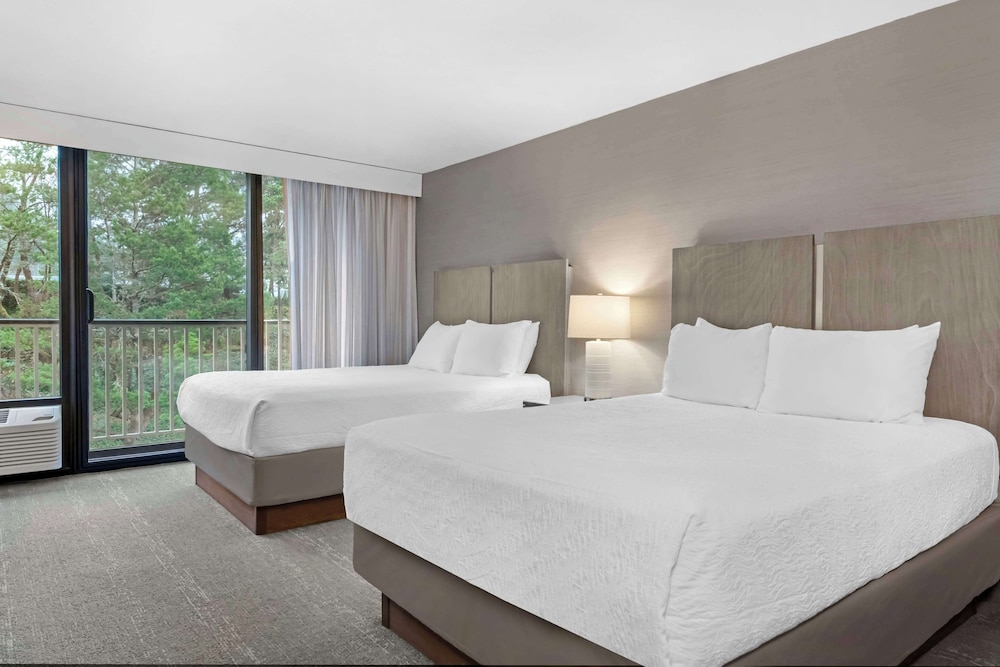Standard, 2 Queen Beds