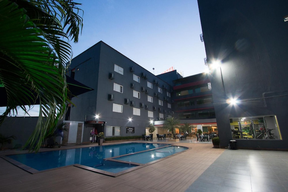 Golden Ville Hotel 3/66