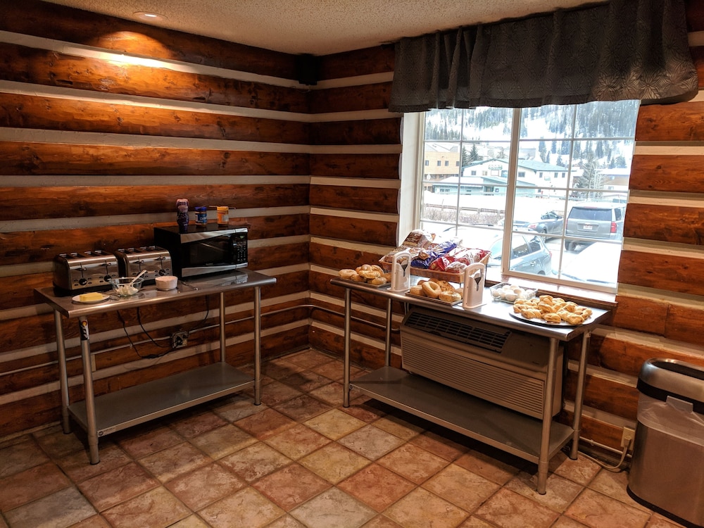 3 Peaks Lodge 21/27