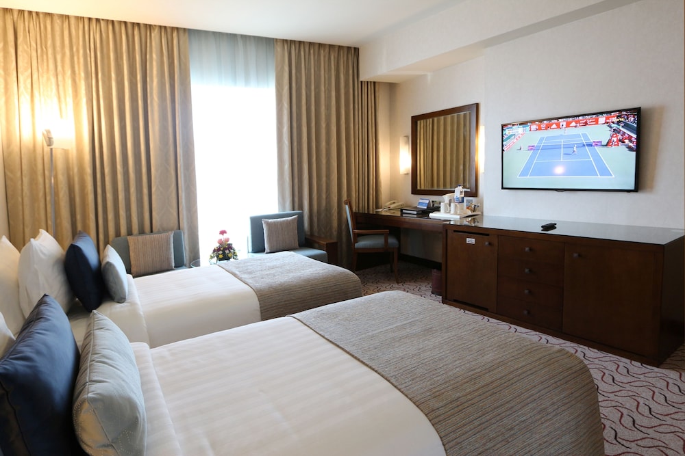 CLASSIC CREEK VIEW ROOM