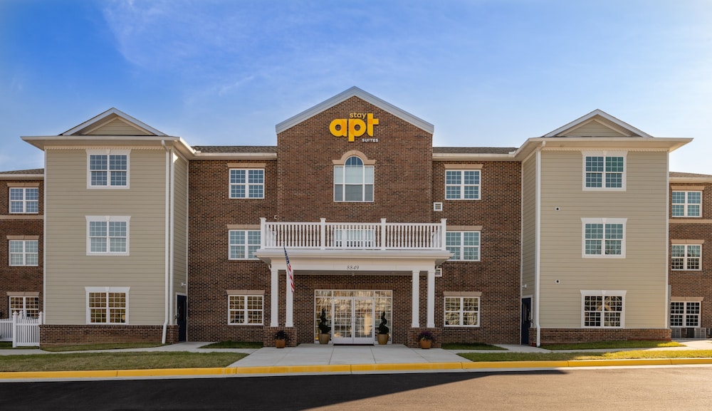 stayAPT Suites Alexandria-Fort Belvoir 33/37