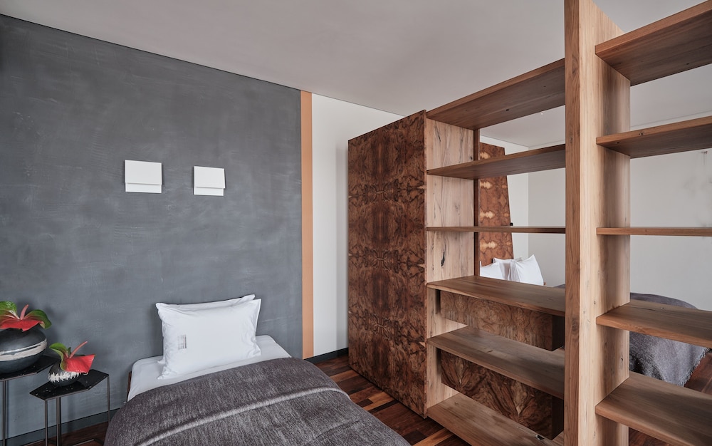 Hotel Warszawa 33/70