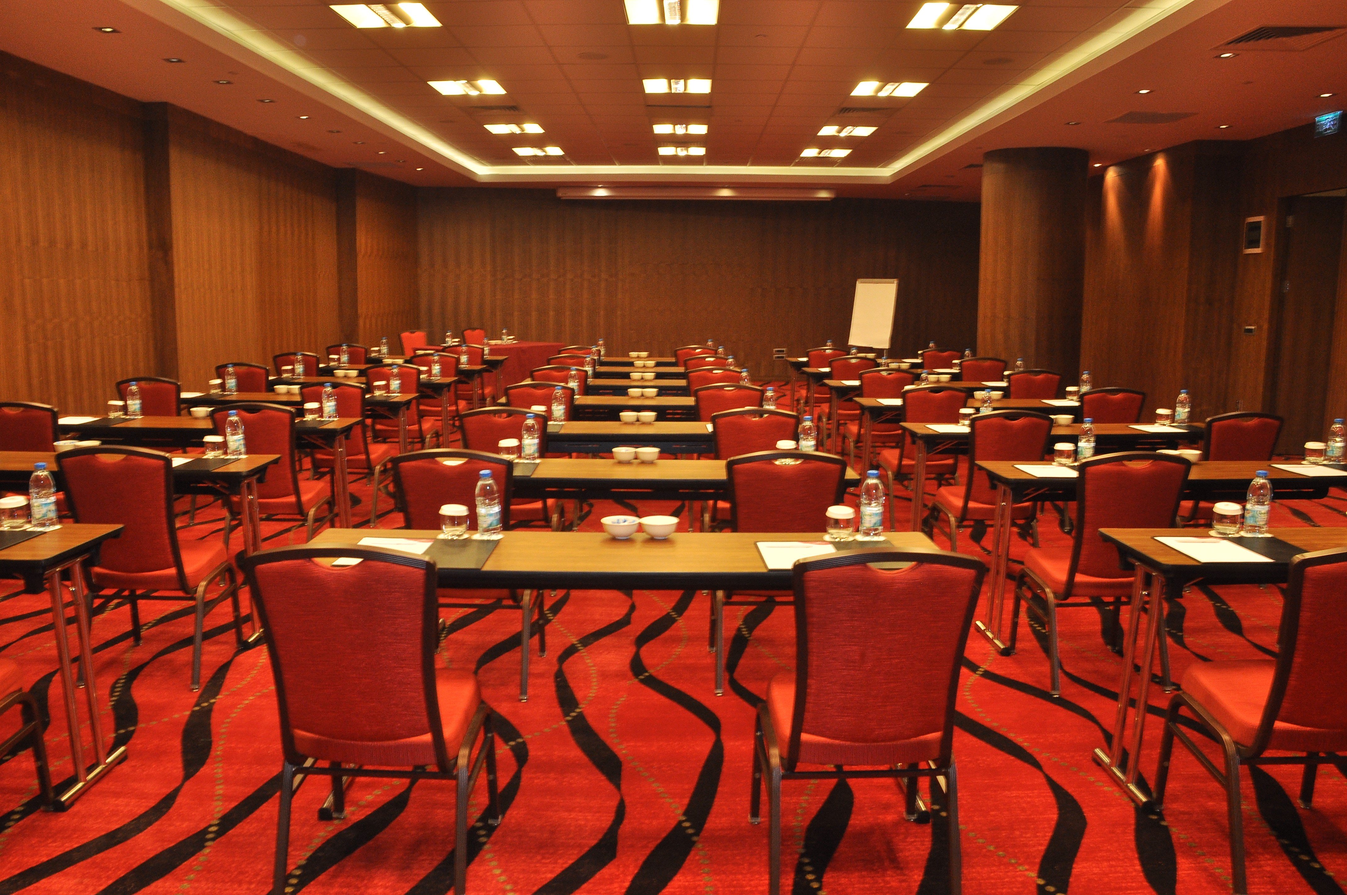 Crowne Plaza Istanbul Harbiye Hotel 43/50