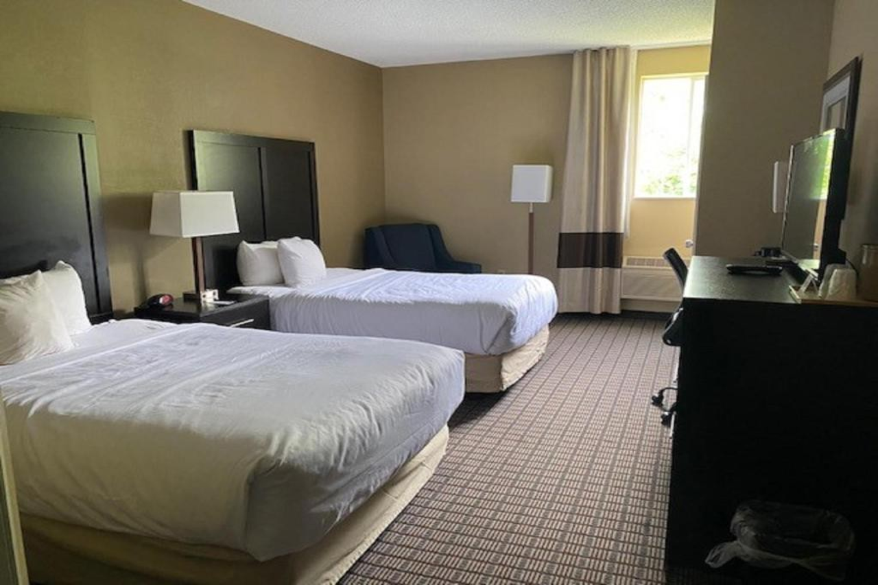 Jonestown Inn 9/10
