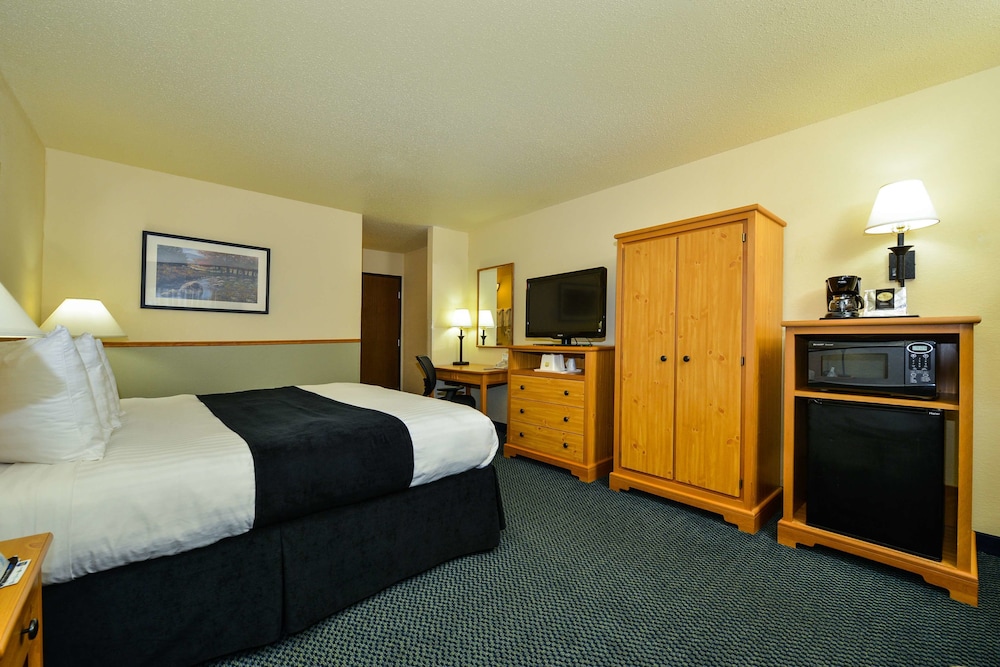 Best Western Bemidji 8/42