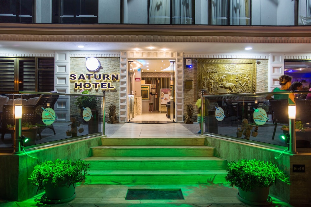 Saturn Hotel 3/46