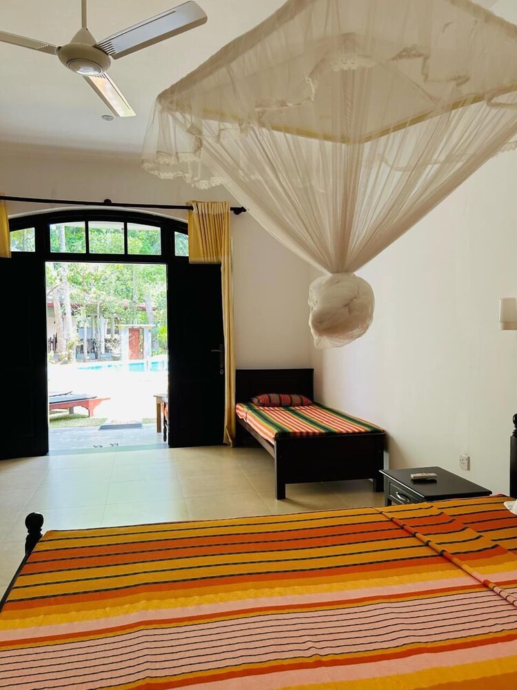 Traum Villa Bentota 20/50