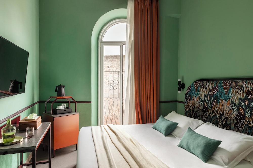 BASIC, DOUBLE BED