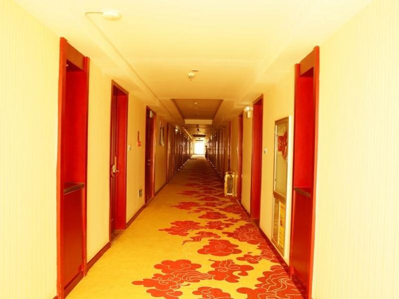 GreenTree Inn Jiuquan Century Plaza Hotel 60/68