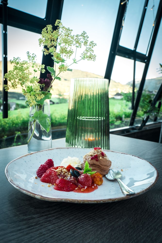 Store Ringheim Hotell and Restaurant 46/60