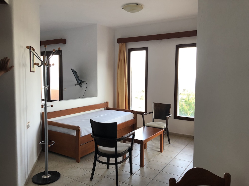 Kyma Hotel 28/67