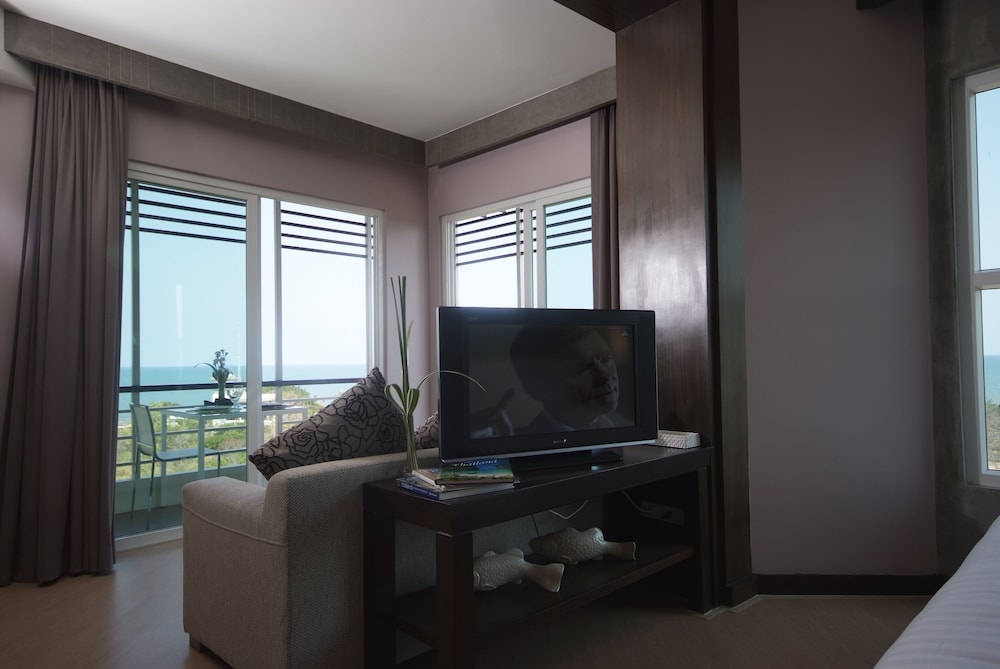 Silathip Huahin Serviced Apartment & Hotel 65/72