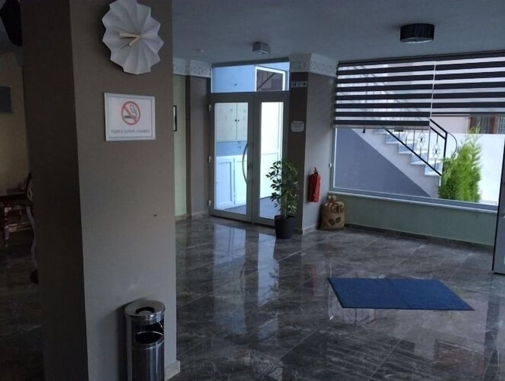 Hotel Hugo 15/35