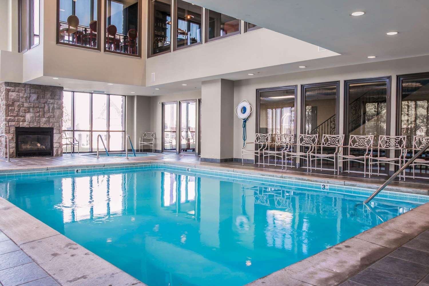Shoreline Inn Conference Center Ascend Hotel Collection 25/45