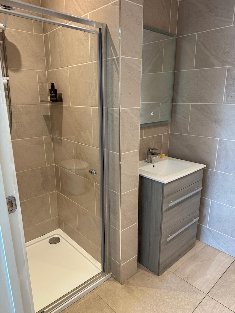 The Dormy House Hotel 8/50
