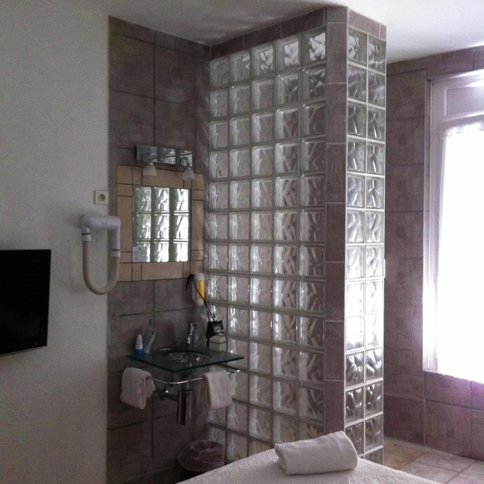 P'TIT DEJ-HOTEL MARTIGUES LE 5 36/57