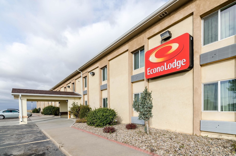 Econo Lodge Lexington, NE 1/44