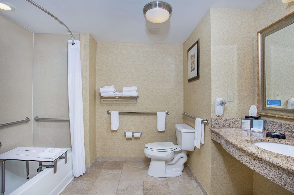 Hampton Inn Pikeville 27/76