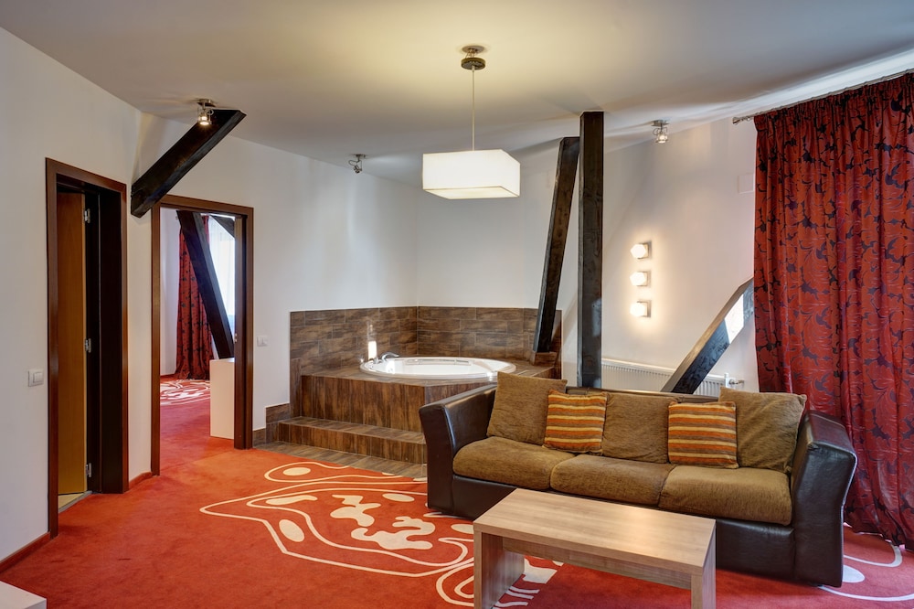 Hotel Ave Lux 20/25