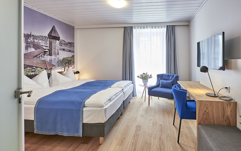 NOBLE, CITY, KING BED