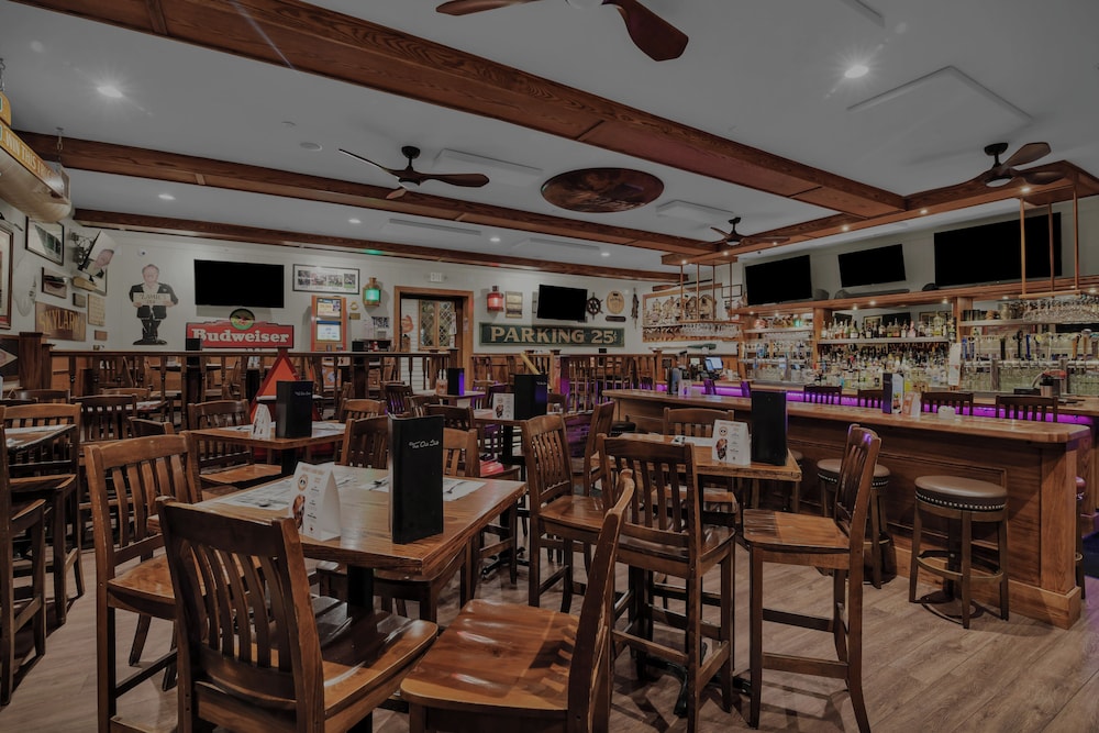 Lamie S Inn And the Old Salt Restaurant 55/73